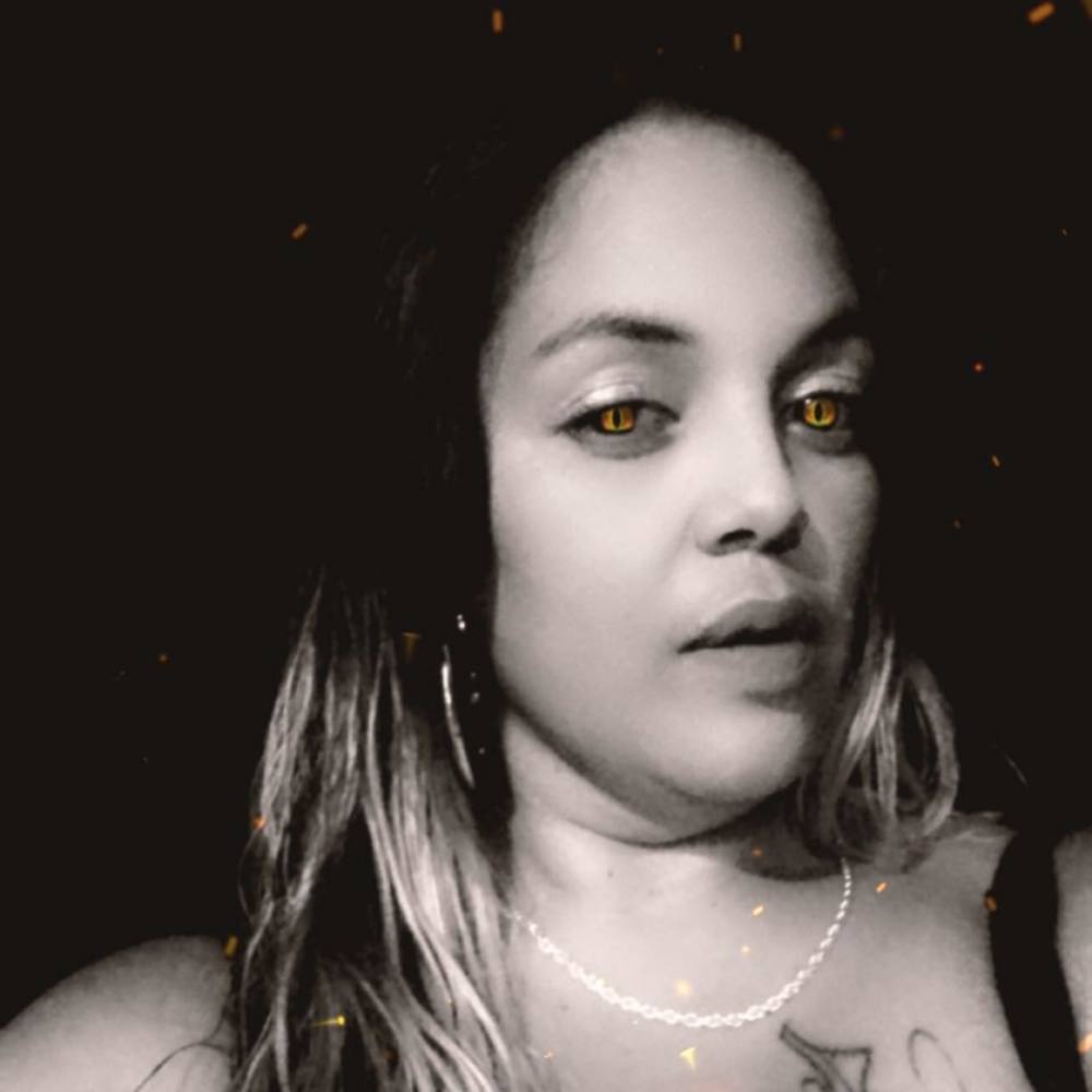 Meet your Posher, Tina